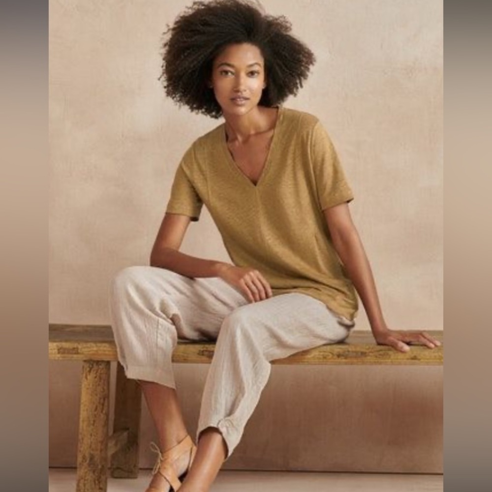 NWT Poetry V-neck Linen T-Shirt, Size UK 10, US 6, Color Soft Ocher